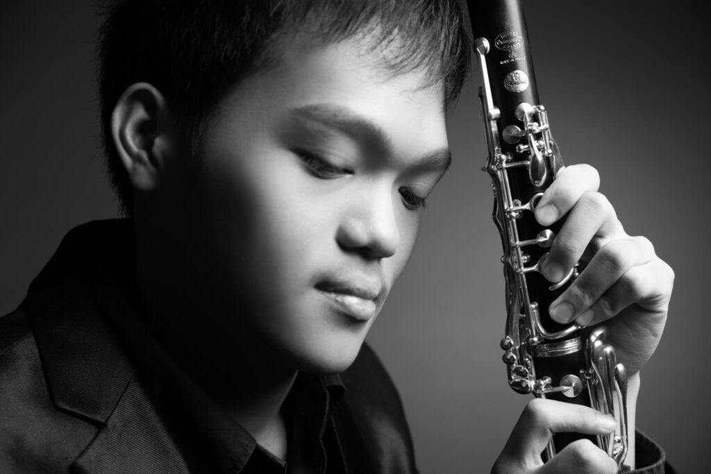 Portrait des Klarinettisten Yung-Ping Den